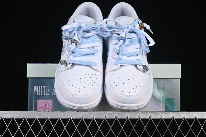All Categories Nk SB Dunk Series Nk SB Dunk Low Low-top sneakers Nk Dunk CNY Year of the Snake Steam Puppet New Chinese style Chinese style gift box Pearl of the Snake Low-top casual sneakers DD1391-103